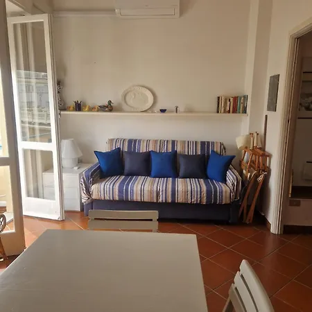 Tender To Riviera, Bilocale Vista Mare Алассио